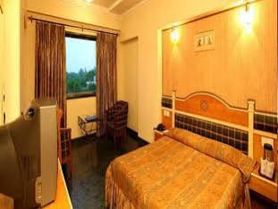 Brijwasi Royal Hotel Matura Exterior foto